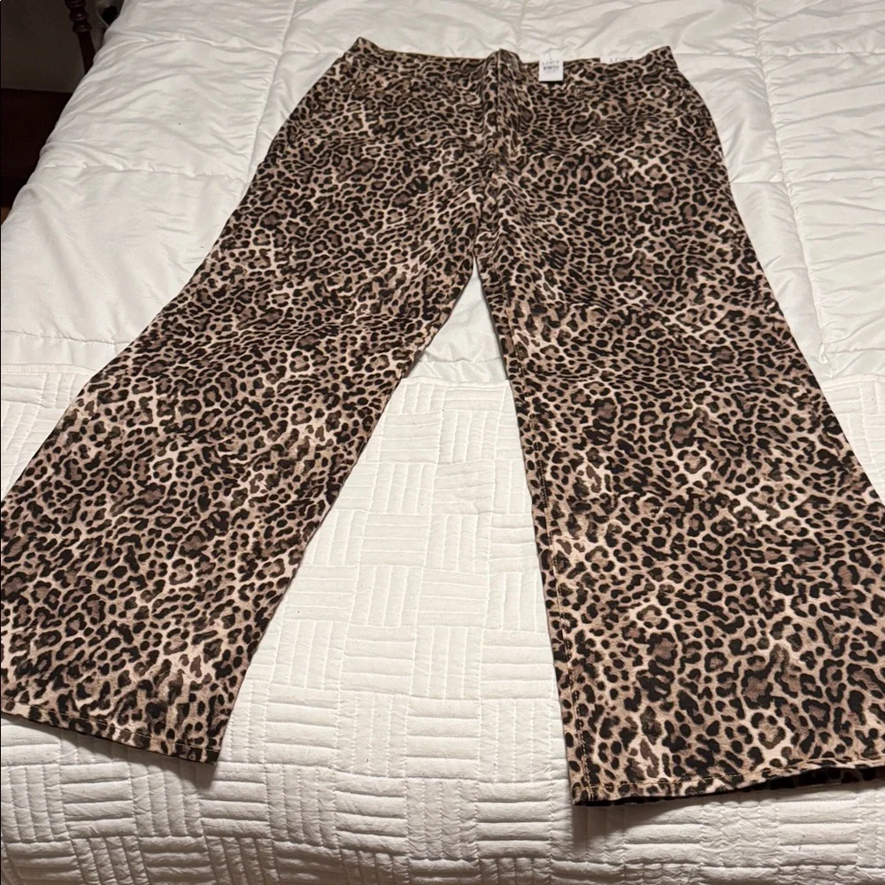LOFT Leopard Print Wide Leg Jeans - Picture 1 of 13